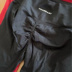 MINIBEAST High-Rise Black Leggings for Women